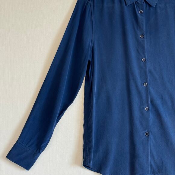 THE FABLE 100% Silk Button Up Shirt Women's Size 8 XS Blue Orchid Top Blouse - Picture 6 of 16